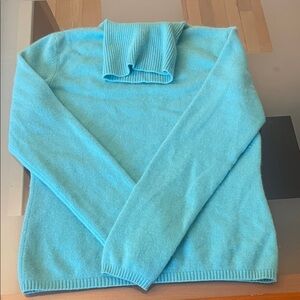 Chic Turquoise Turtleneck Sweater